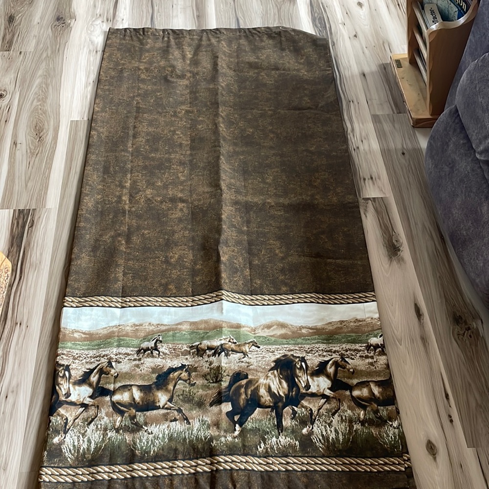 Wild horse themed shower curtain. Brown 72x72 size and water resistant